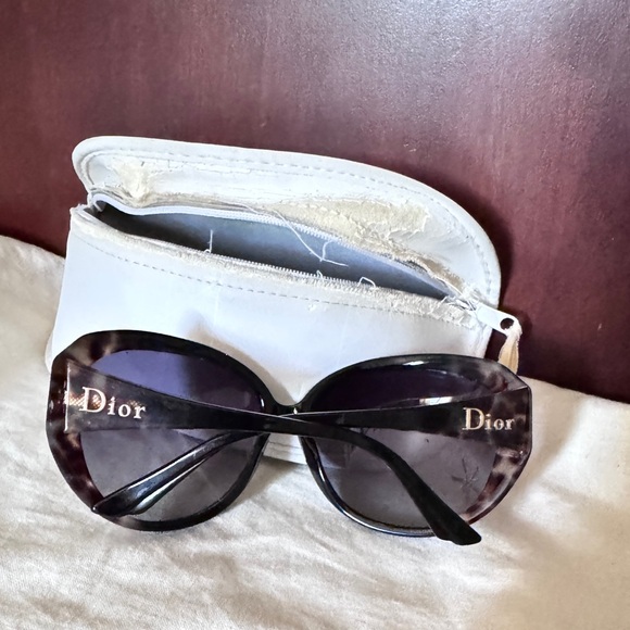 Authentic Dior Black and Brown Sunglasses - Picture 1 of 13